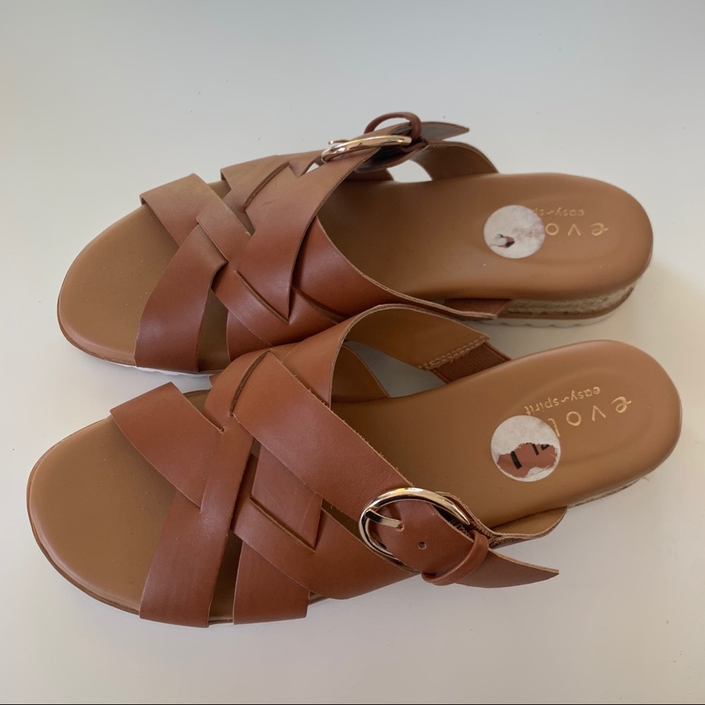 Evolve easy spirit sandal
